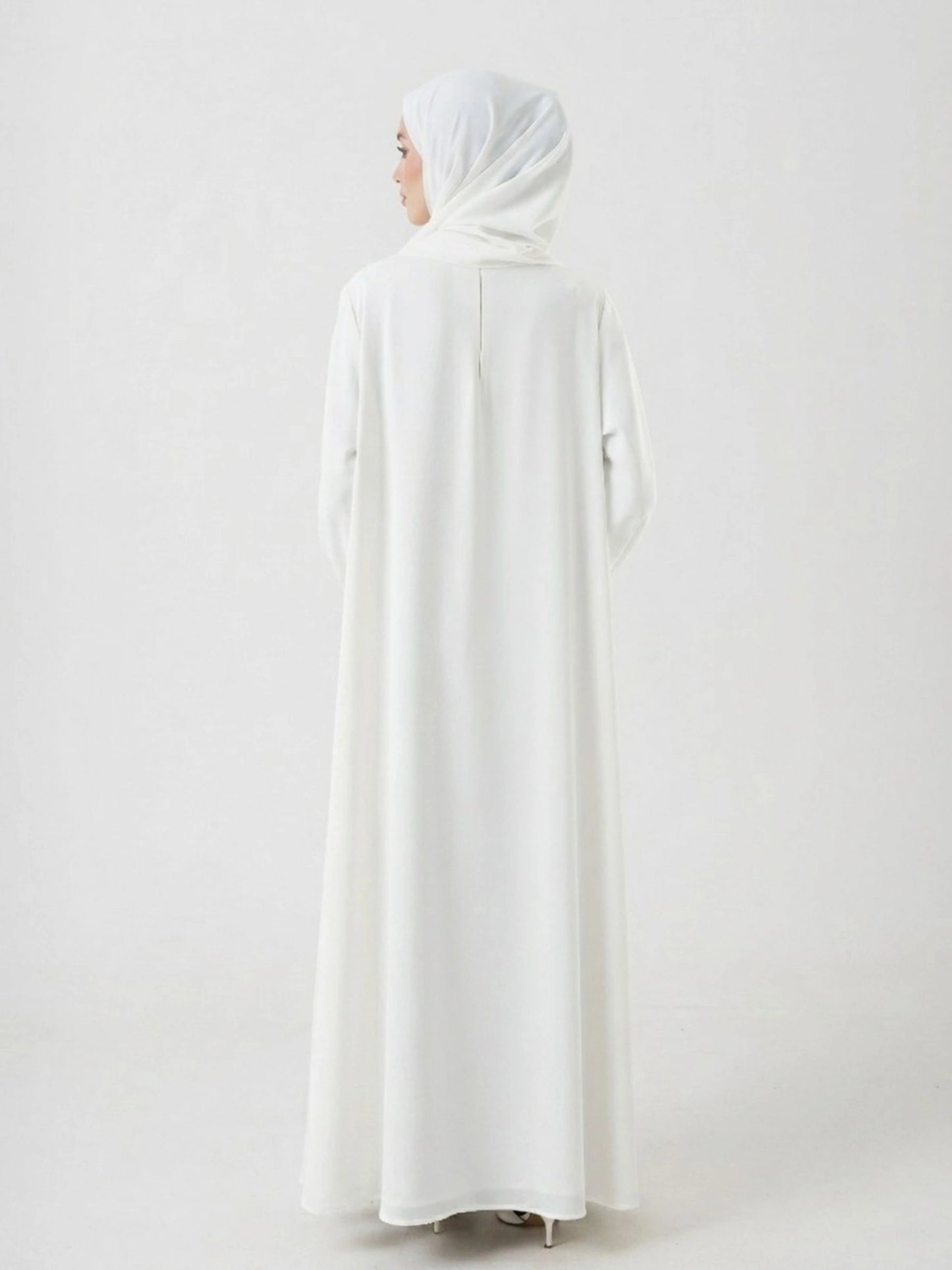 Essential Abaya - White