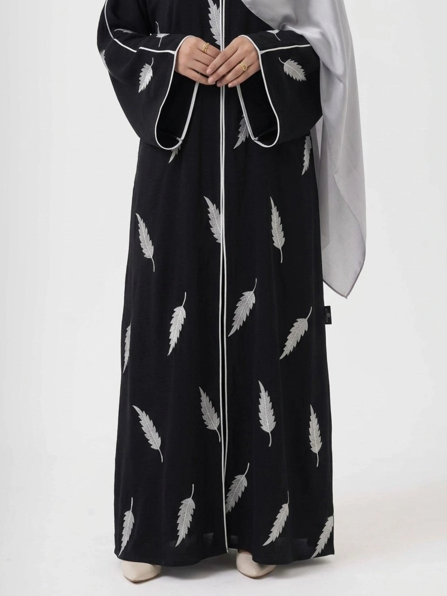 Black Abayas - Feather Bloom