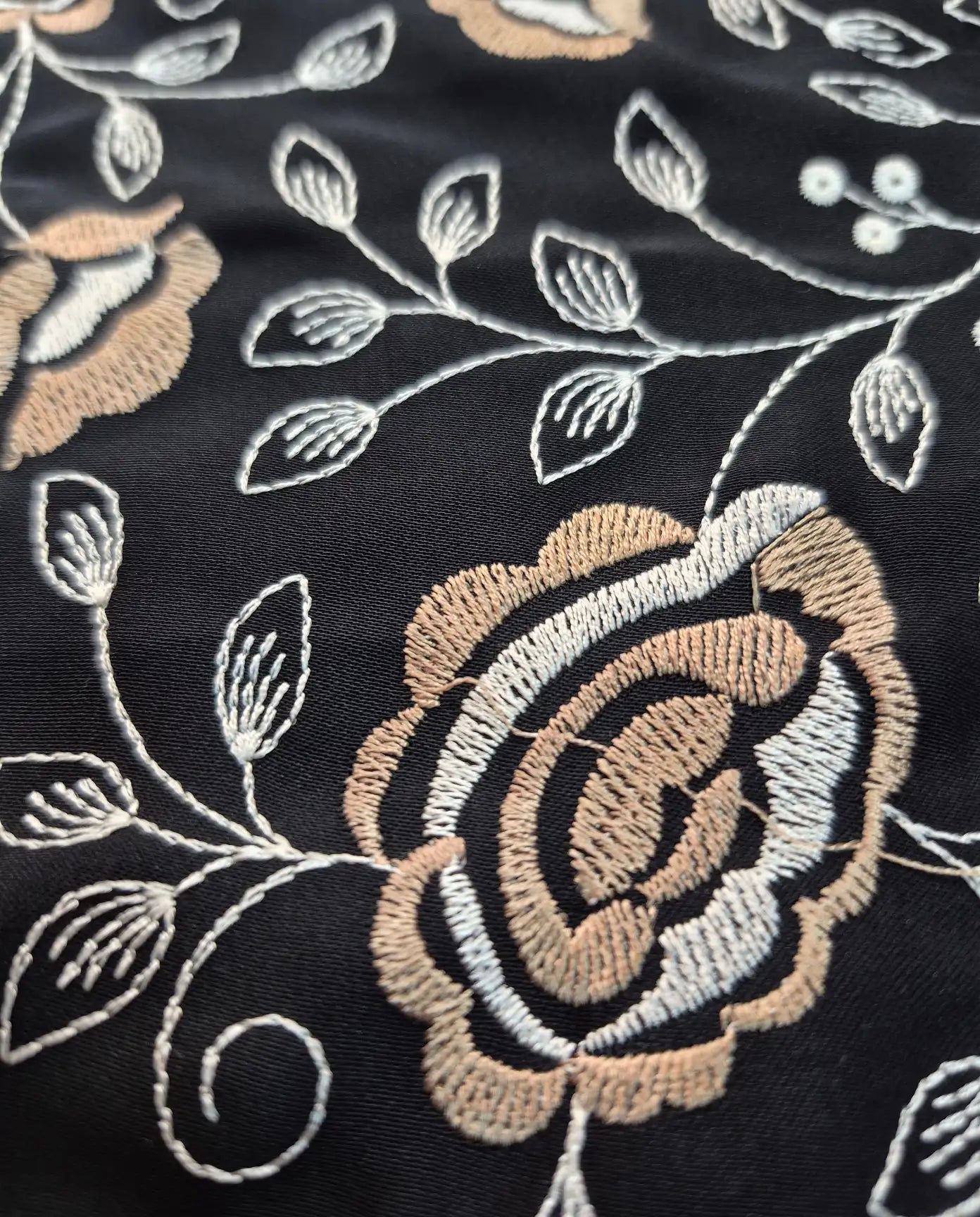 Premium Abaya with Thread embroidery on Front and Back