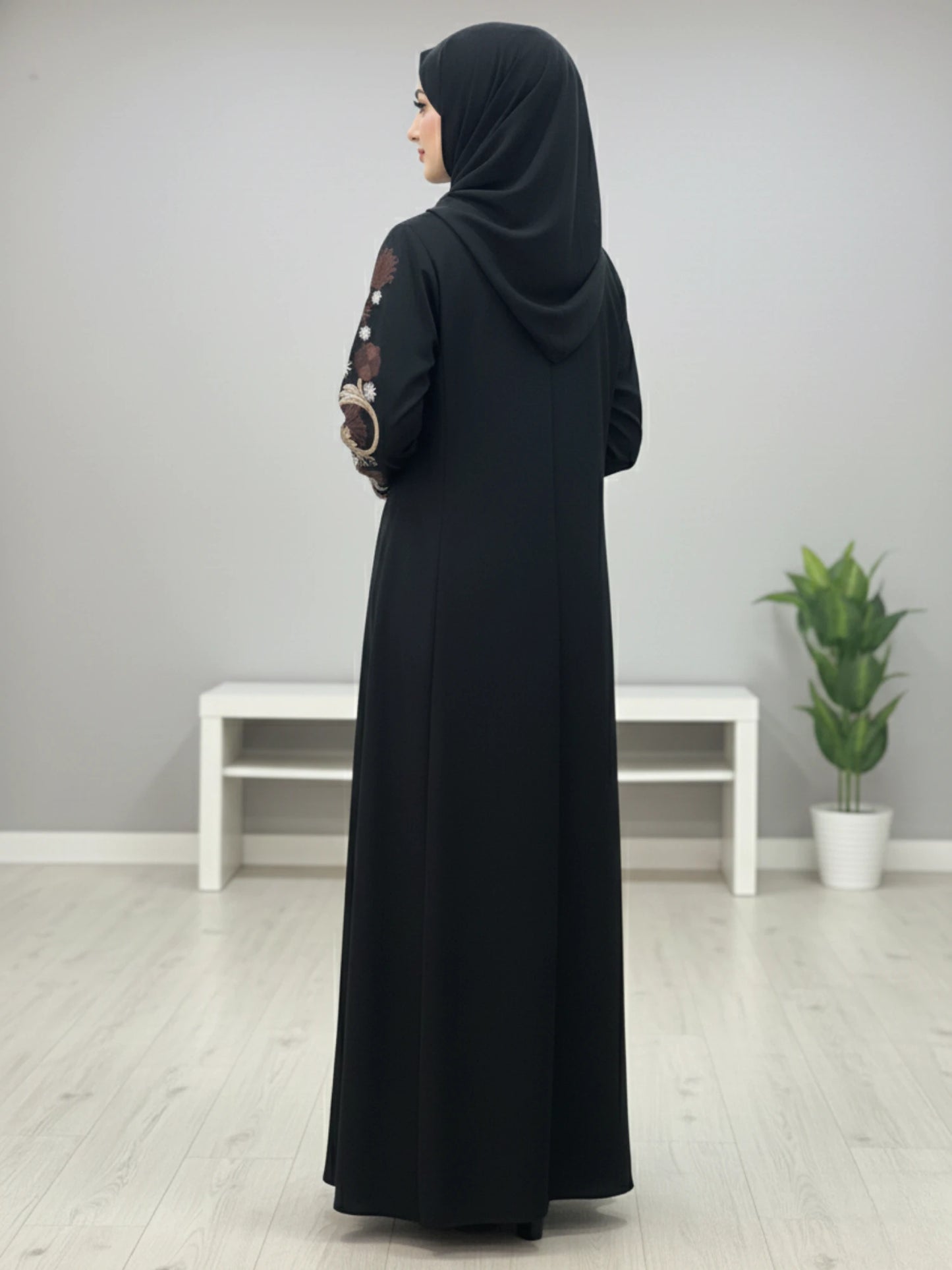 Black Nida Abaya Elegent Embroidery on Sleeves