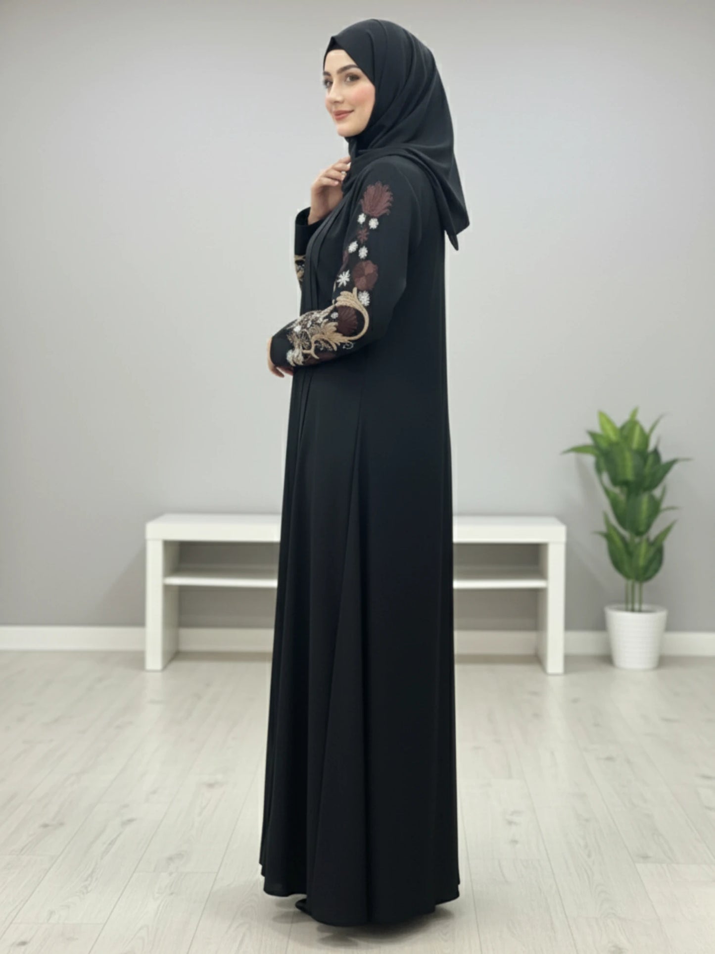 Black Nida Abaya Elegent Embroidery on Sleeves