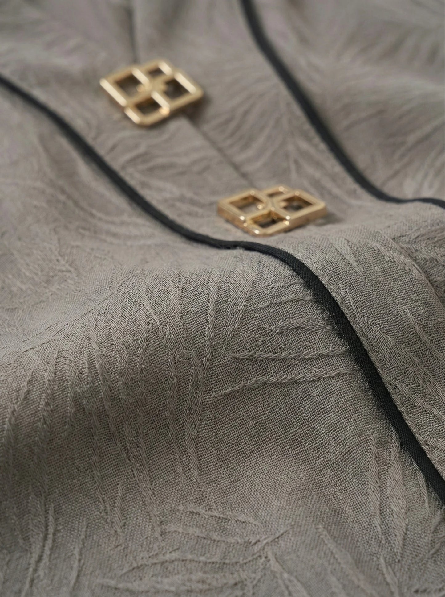 Dubai Imported Jacquard Front Close Abaya