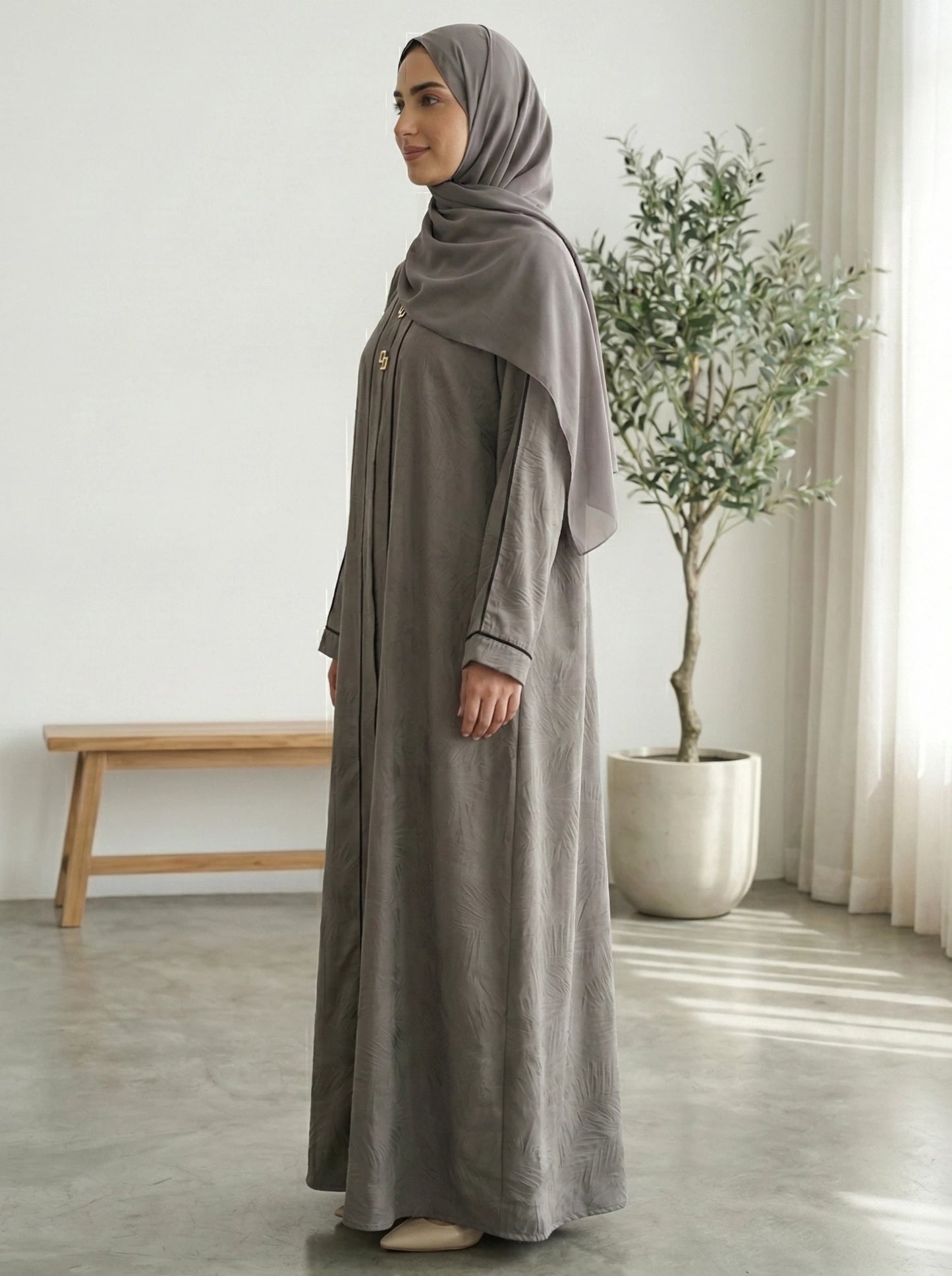 Dubai Imported Jacquard Front Close Abaya