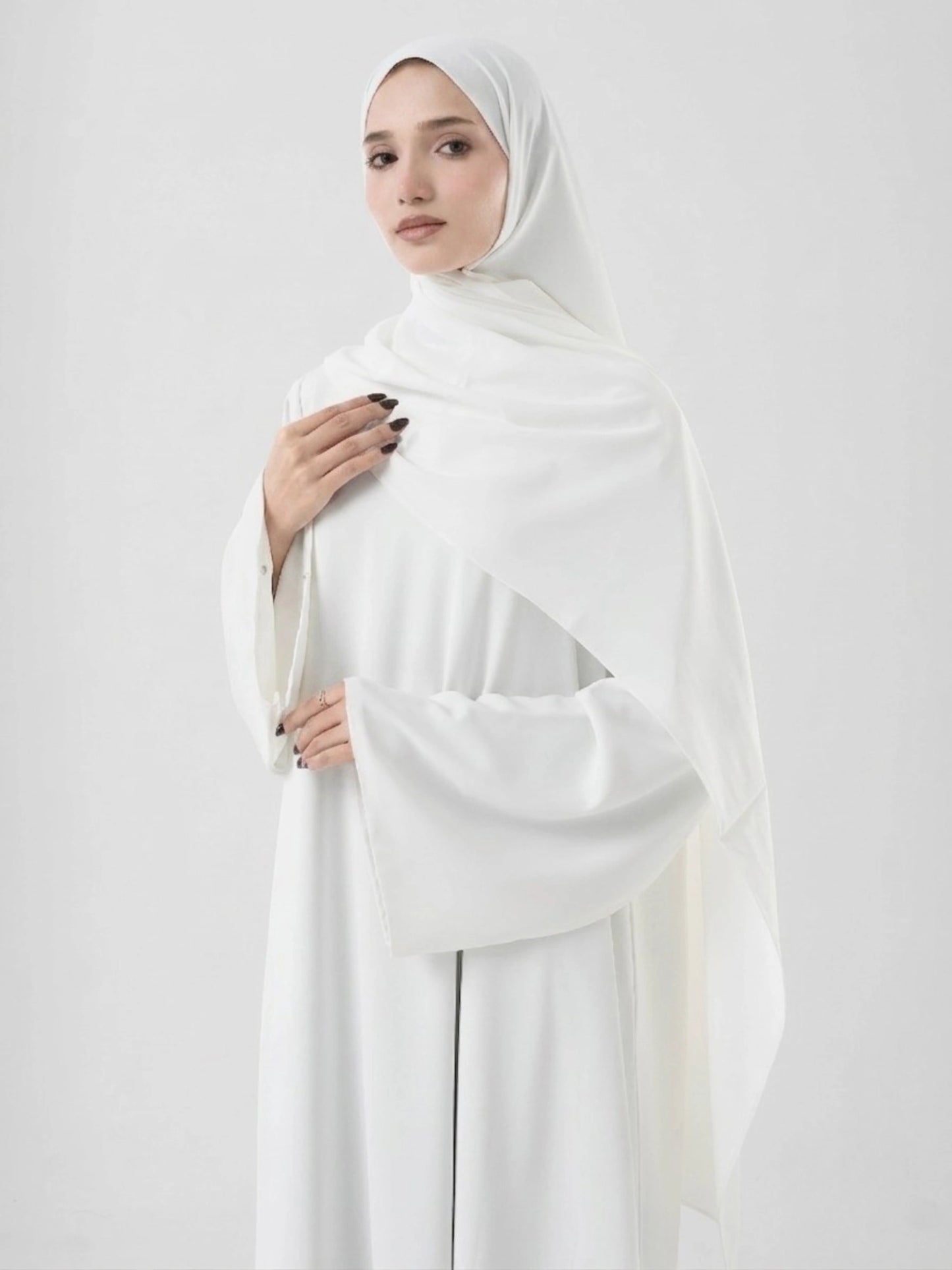 Essential Abaya - White