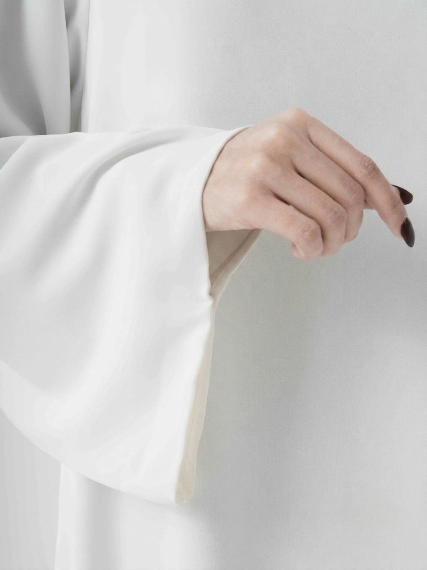 Essential Abaya - White