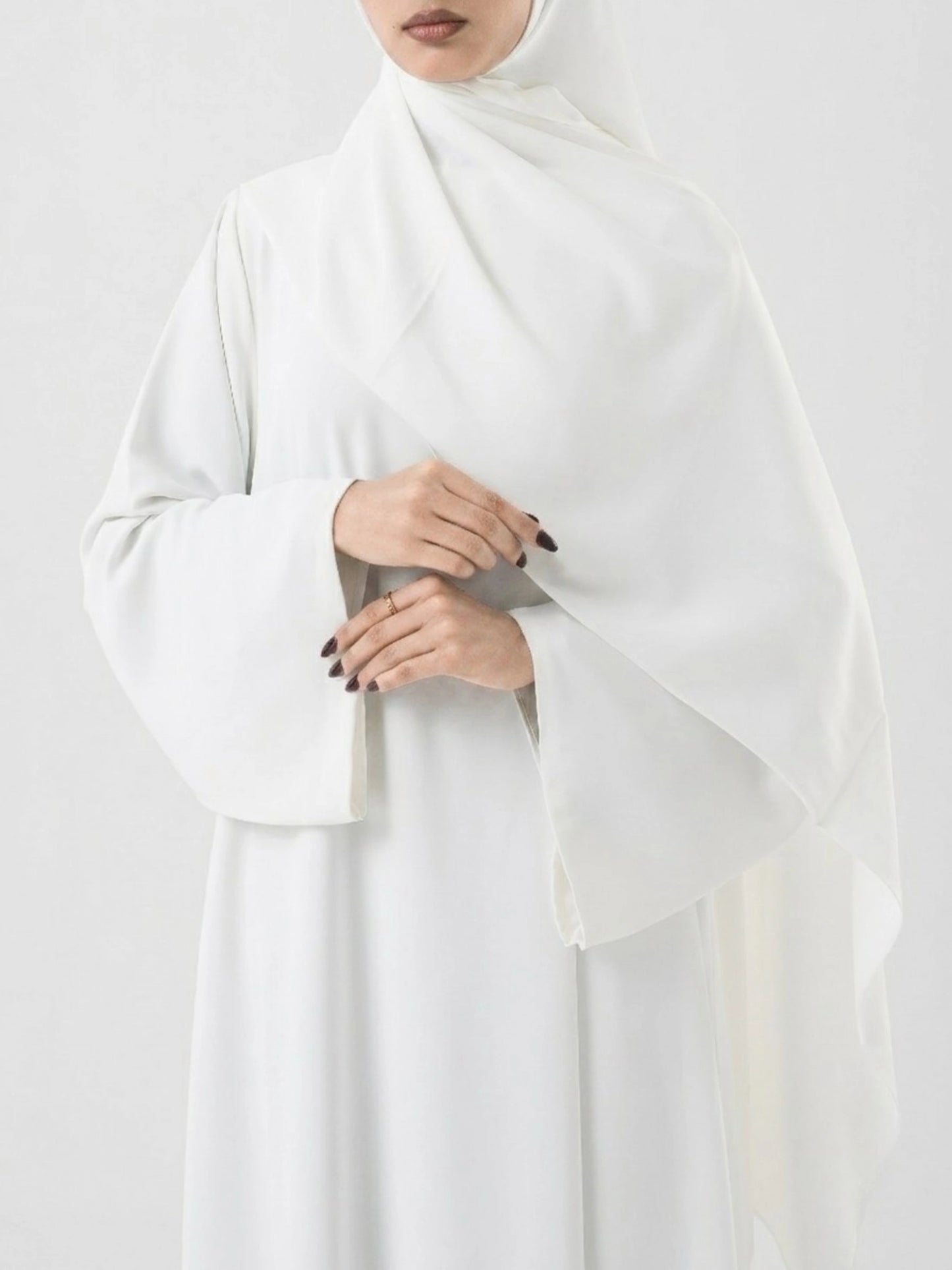 Essential Abaya - White