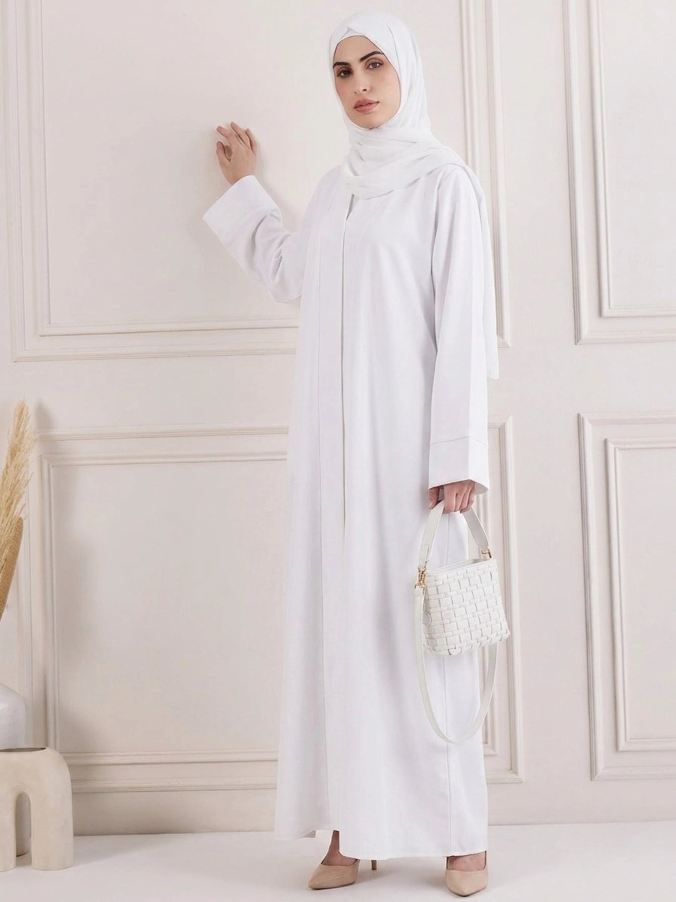 White CEY Crush Abaya with Folded Patti - Front Closed